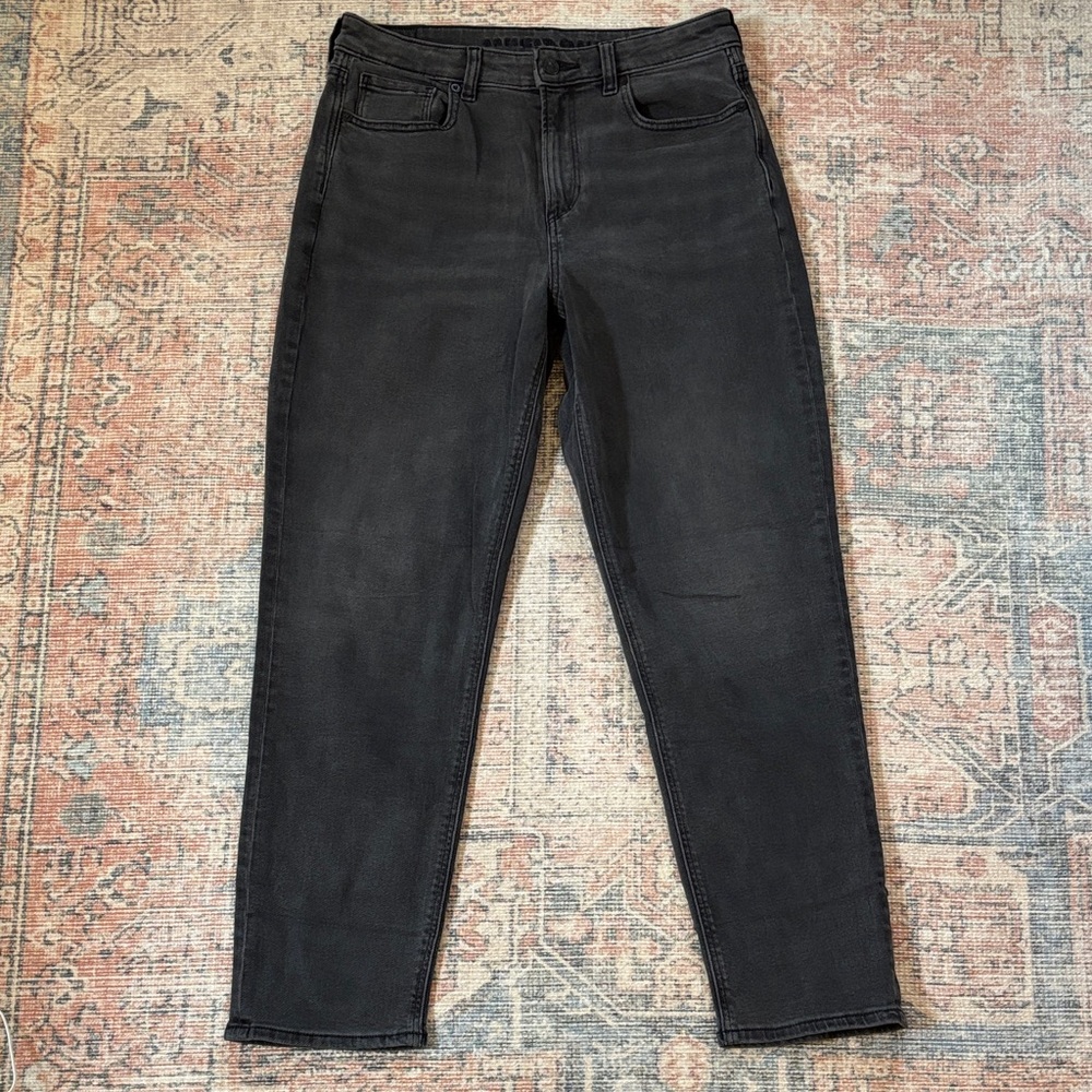 American Eagle Outfitters MOM JEAN Size 8